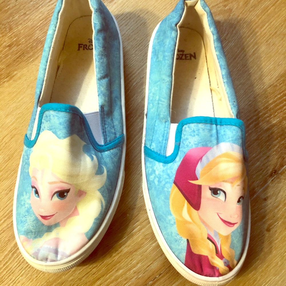 Disney Frozen Size 7 slip-ons shoes Anna & Elsa